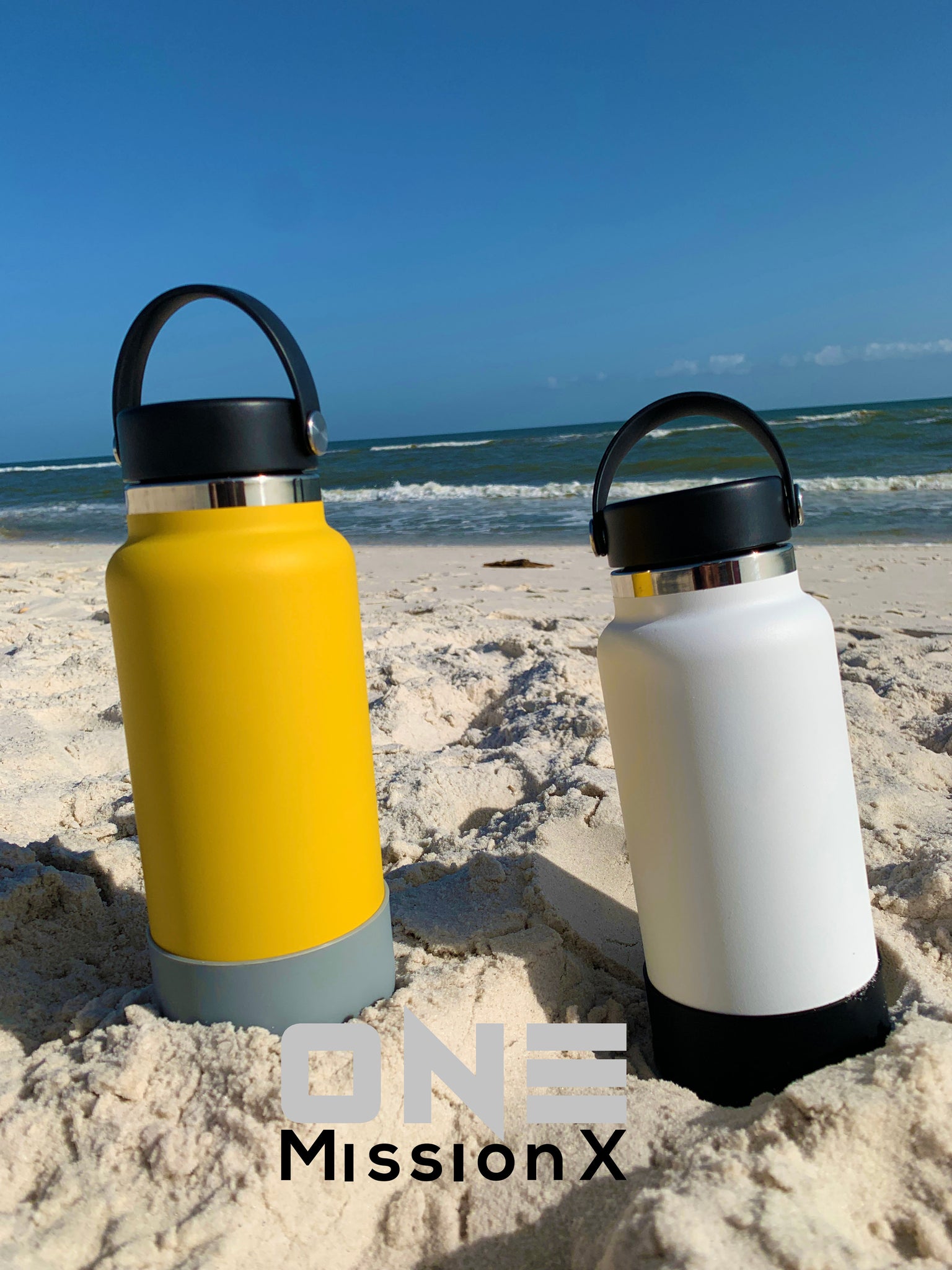 One MissionX Protective Boot Sleeve for Hydro Flask - Stanley Quencher and  IceFlow Tumblers - Also Compatible with Similar Stainless Steel Water  Bottles, BPA Free Silicone White Clear Fits 12 to 24 oz Bottles